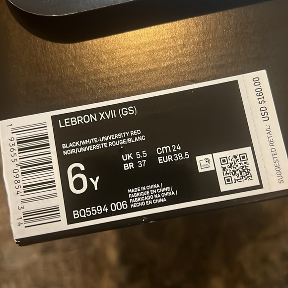 Nike LeBron James 17 'Infrared” Size 6 - Picture 9 of 9